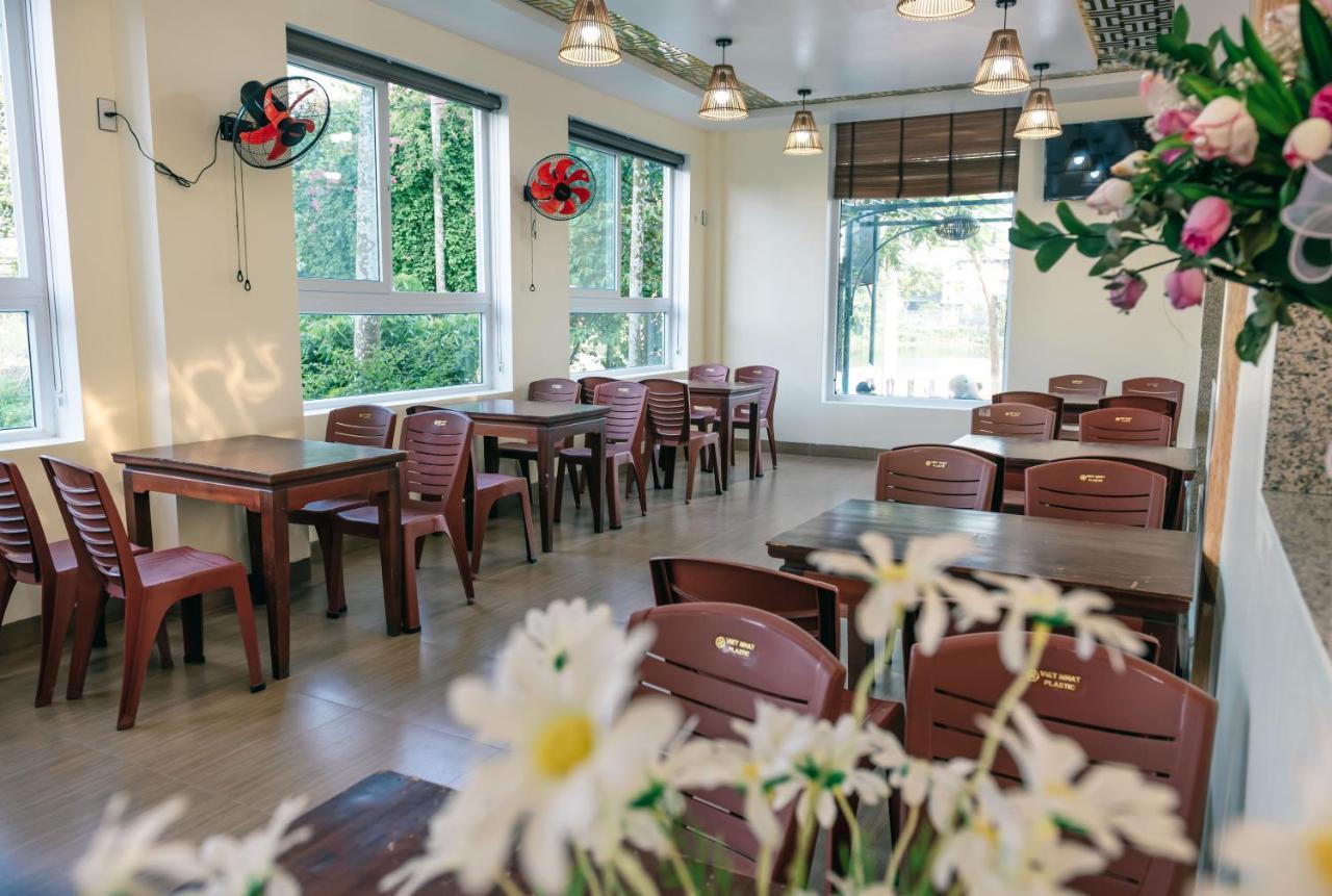 Orchid Riverside Villa Хуе Екстериор снимка